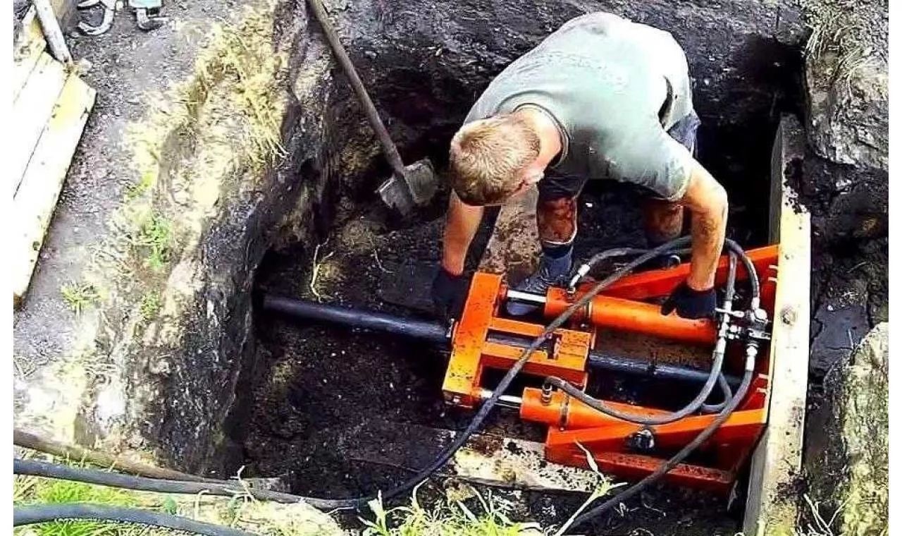 В Вельске началась реализация проекта по замене старых водопроводных сетей..
