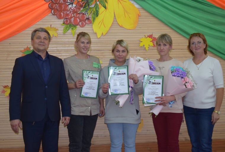 В минувшую пятницу, 29 сентября, на базе животноводческого комплекса «Агрофирма Судромская» прошел 35 районный конкурс операторов машинного доения коров. В минувшую пятницу, 29 сентября, на базе животноводческого комплекса «Агрофирма Судромская» прошел 35 районный конкурс операторов машинного доения коров.