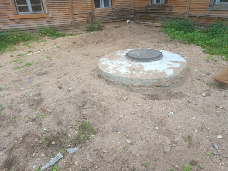 В школе поселка Усть-Шоноша продолжается ремонт пищеблока..